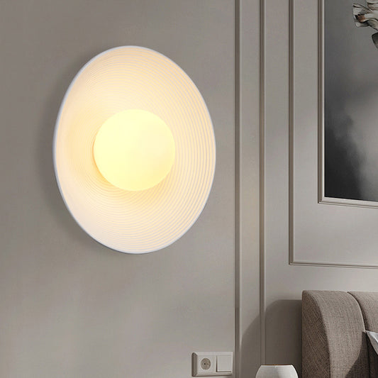 Contemporary Nordic Wall Sconce – Decorative Bedside Illumination