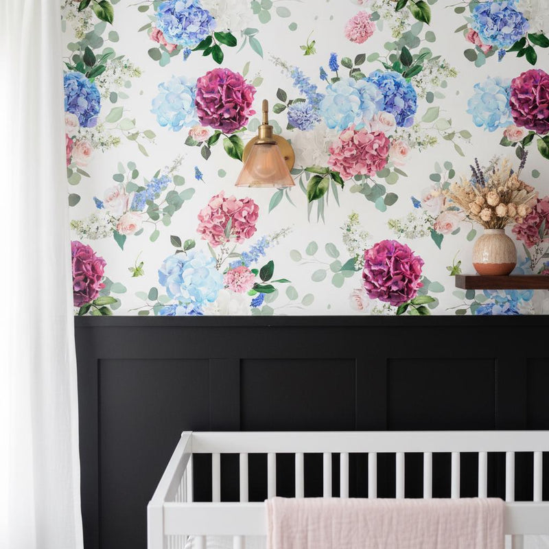 Hydrangea Floral Wallpaper, Grandmillennial Style, Peel and Stick or non woven