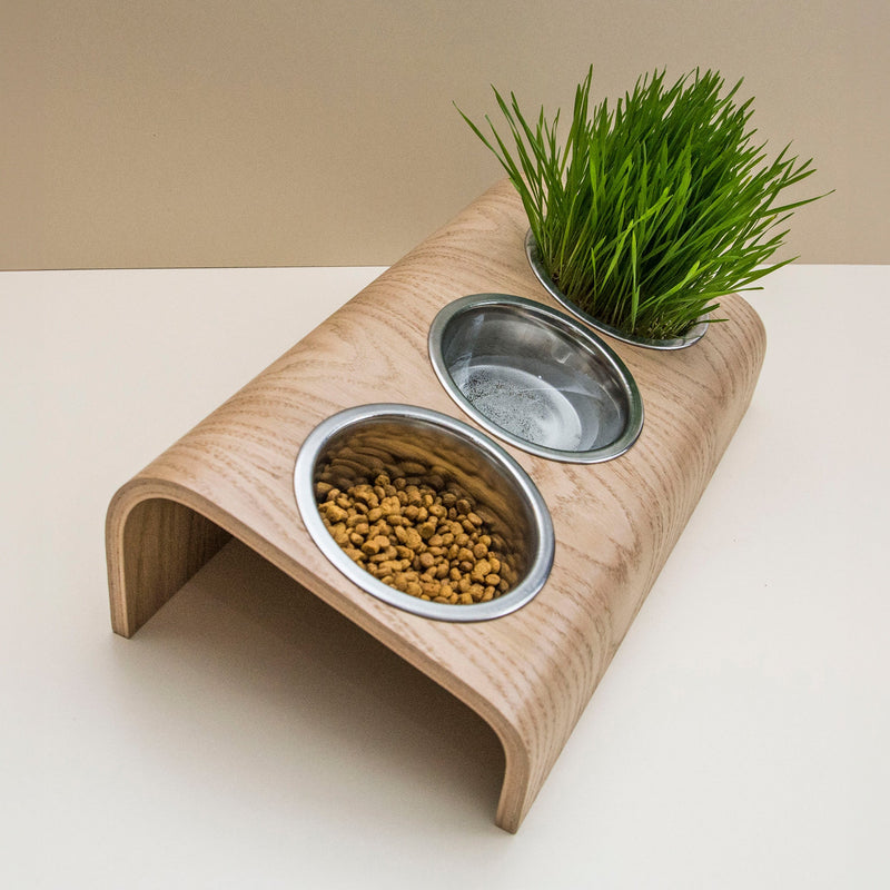 Elevated Wooden Bowl Stand for Cats and Dogs – 3 Bowls